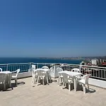 Villa Seima - Bright Holiday Apartments With Large Rooftop Terrace & Sea View In Vlore, Quietly Located Апартаменты