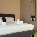 Апартаменты Villa Seima - Bright Holiday Apartments With Large Rooftop Terrace & Sea View In Vlore, Quietly Located *