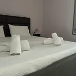 Villa Seima - Bright Holiday Apartments With Large Rooftop Terrace & Sea View In Vlore, Quietly Located Апартаменты