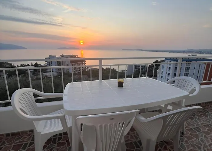 Apartment Villa Seima - Bright Holiday Apartments With Large Rooftop Terrace & Sea View In Vlore, Quietly Located Vlorë