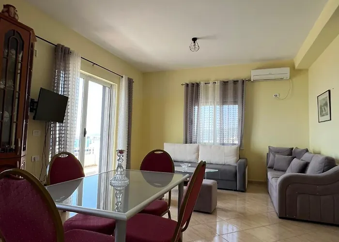 Villa Seima - Bright Holiday Apartments With Large Rooftop Terrace & Sea View In Vlore, Quietly Located Apartment Vlore