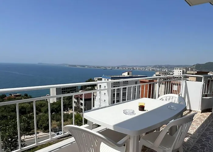 Villa Seima - Bright Holiday Apartments With Large Rooftop Terrace & Sea View In Vlore, Quietly Located Apartment Vlore