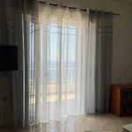 Appartement Villa Seima - Bright Holiday Apartments With Large Rooftop Terrace & Sea View In Vlore, Quietly Located