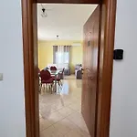 Appartement Villa Seima - Bright Holiday Apartments With Large Rooftop Terrace & Sea View In Vlore, Quietly Located *