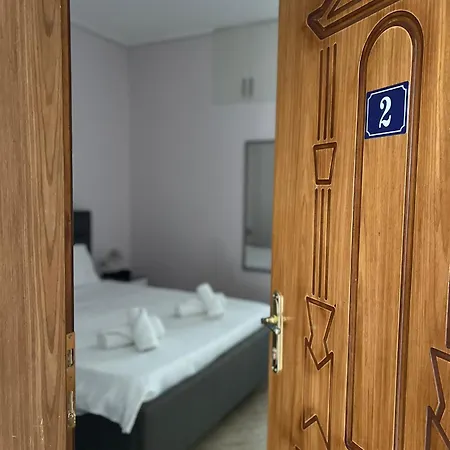 Seima - Bright With Large Rooftop Terrace & Sea View In Vlore, Quietly Located