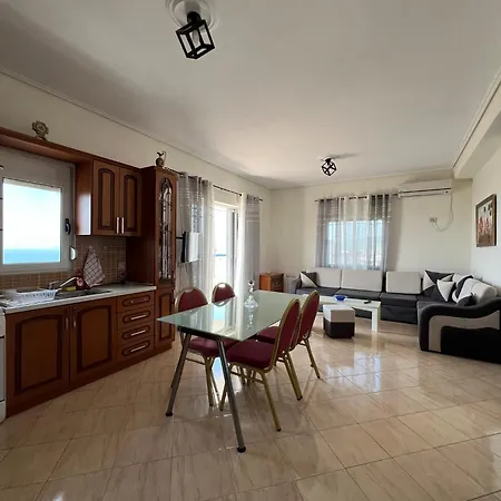 Seima - Bright With Large Rooftop Terrace & Sea View In Vlore, Quietly Located