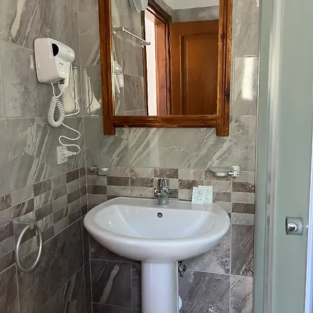 Seima - Bright With Large Rooftop Terrace & Sea View In Vlore, Quietly Located * Vlorë