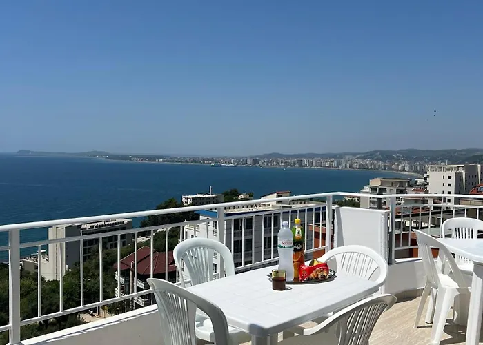 Villa Seima - Bright Holiday Apartments With Large Rooftop Terrace & Sea View In Vlore, Quietly Located 公寓 *
