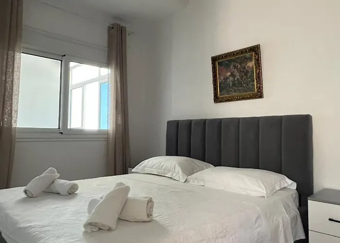 Villa Seima - Bright Holiday Apartments With Large Rooftop Terrace & Sea View In Vlore, Quietly Located 公寓