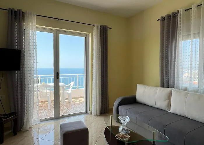 公寓 Villa Seima - Bright Holiday Apartments With Large Rooftop Terrace & Sea View In Vlore, Quietly Located Vlorë